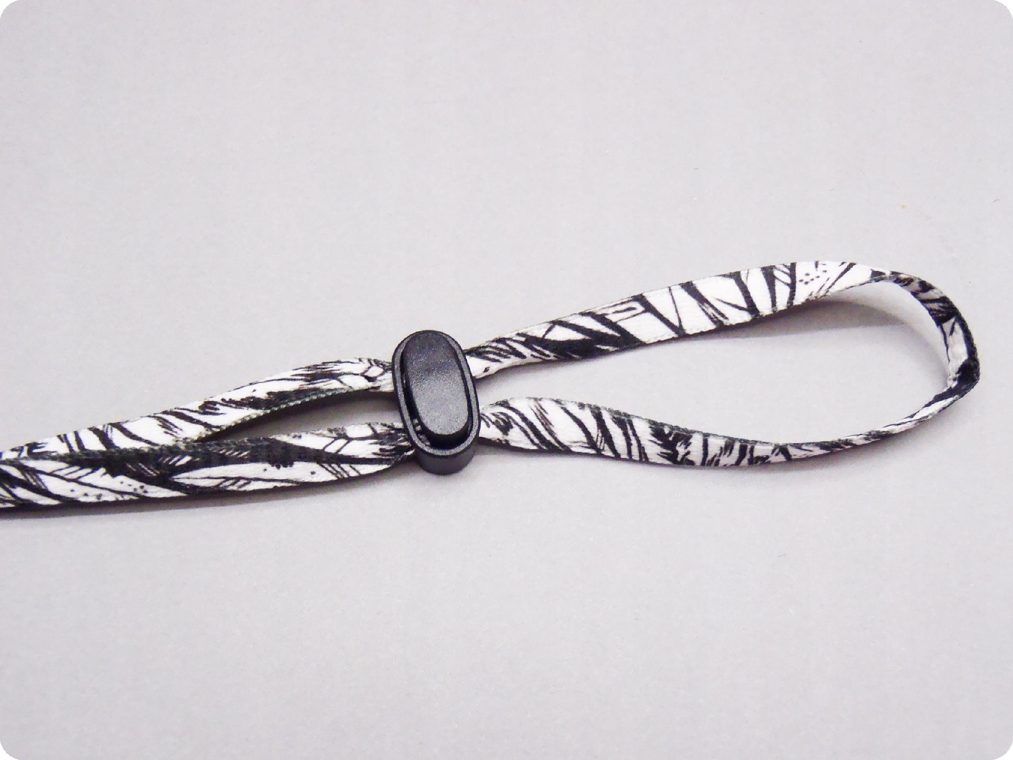 REGULOWANY SZNUREK DO OKULARÓW - black & white